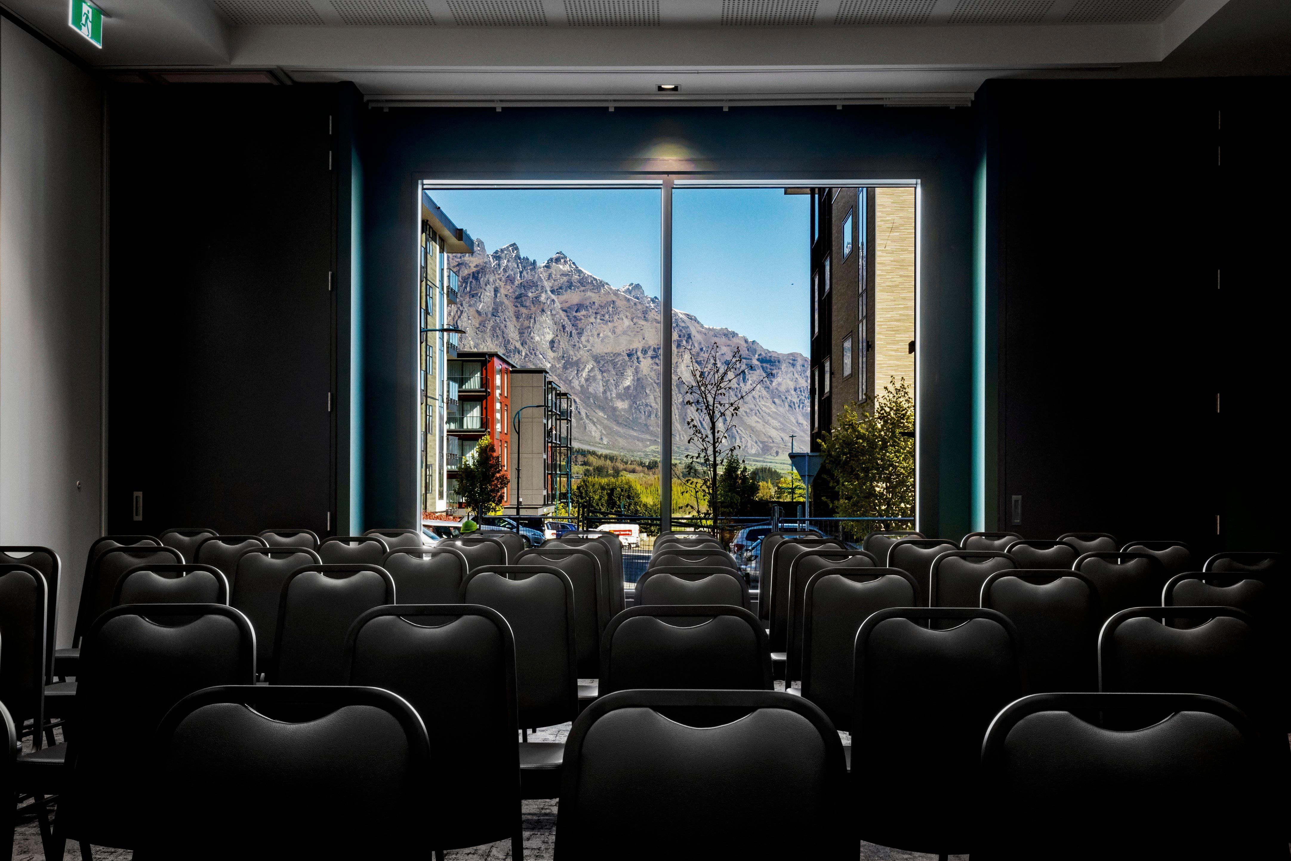 Holiday Inn Queenstown Remarkables Park Εξωτερικό φωτογραφία